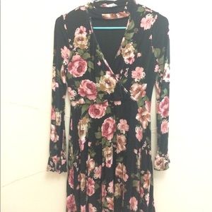 Floral dress with choker